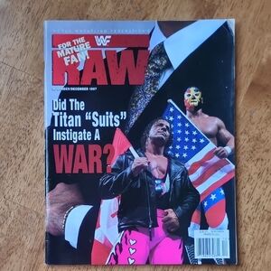 Bret Hitman Hart Patriot Nov Dec 1997 WWE RAW Wrestling Magazine WWF Catalog
